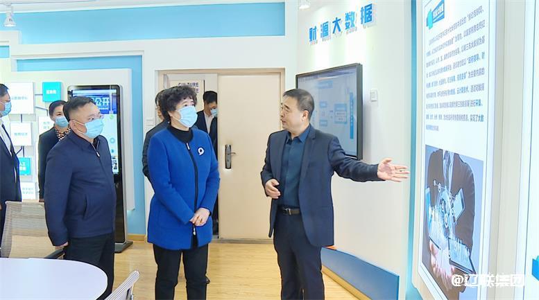 辽阳市白英市长莅临k豆钱包信息调研领导2.jpg 辽阳市白英市长莅临k豆钱包信息调研领导2.jpg